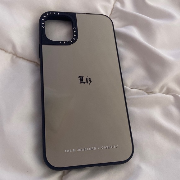 Casetify The M Jewelers Custom Silver MagSafe Mirrored IPhone 11 Case - Picture 2 of 9
